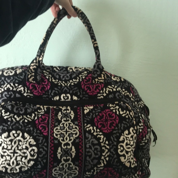 Large Very Bradley overnight bag - Picture 7 of 8